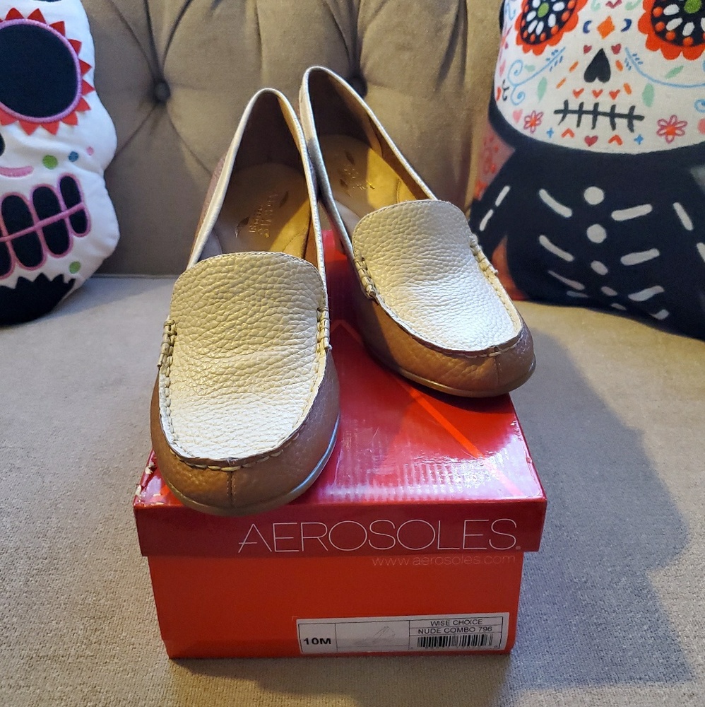 Aerosoles Wise Choice Nude Leather Pumps